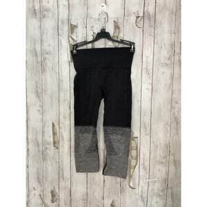 Lululemon Athletica Seamlessly Street Crop Pant Heathered Black Size 2 Women